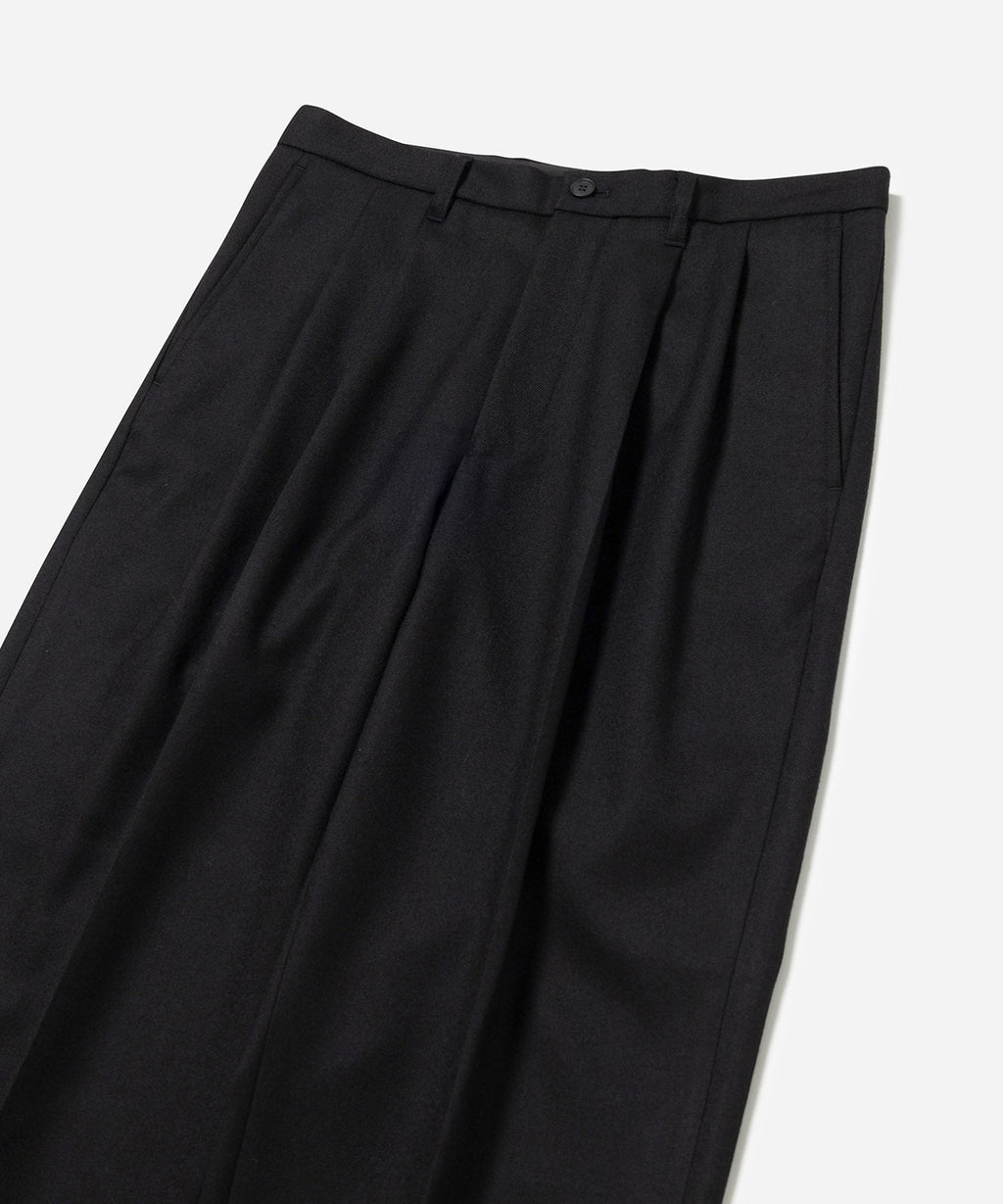 Black | Wool Saxony 2Tuck Slacks | Saturdays NYC