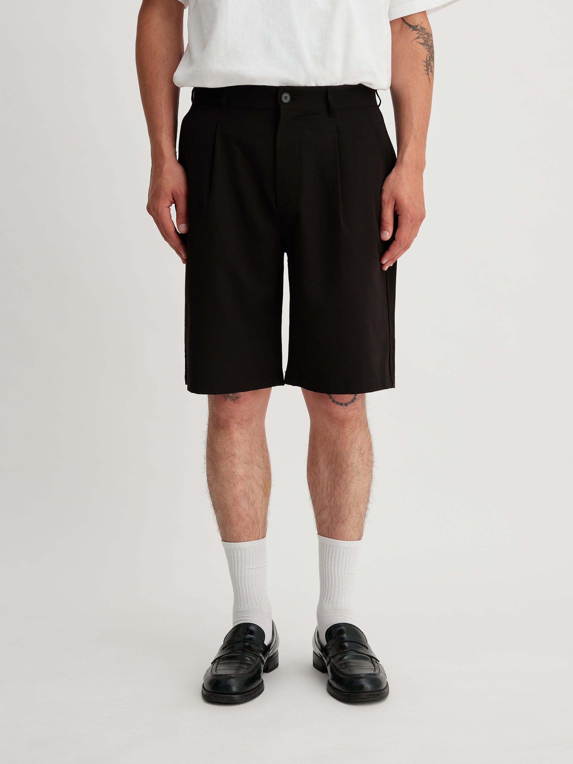 Black | Lightweight Wool Walk Shorts | Saturdays NYC